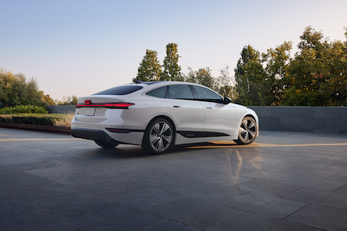 A6 Sportback e-tron vs. the Tesla Model S