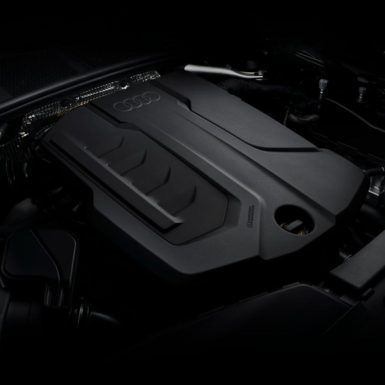 Gros plan sur le moteur de l’Audi A5.