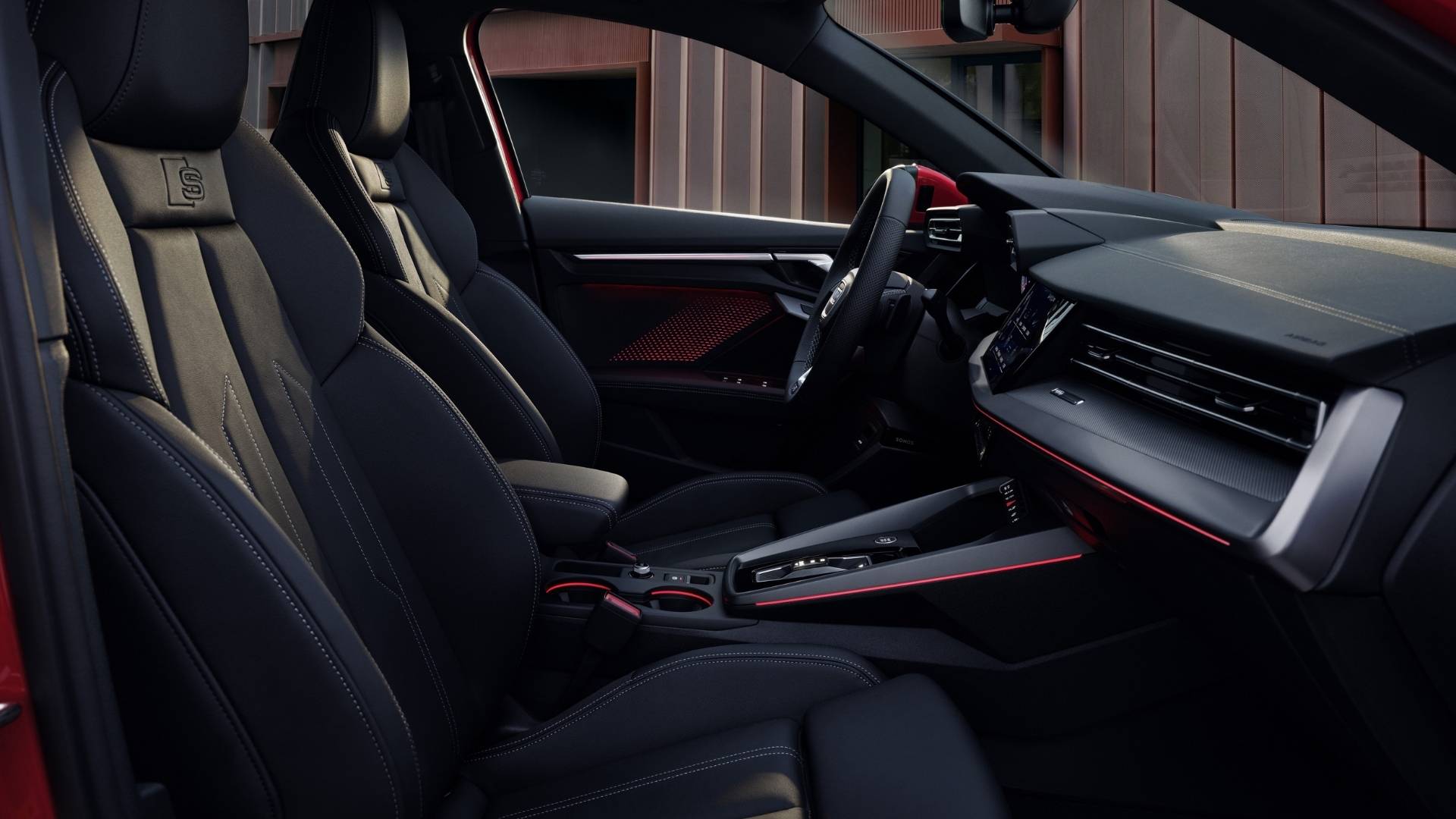 Technology That Enhances the Driving Experience