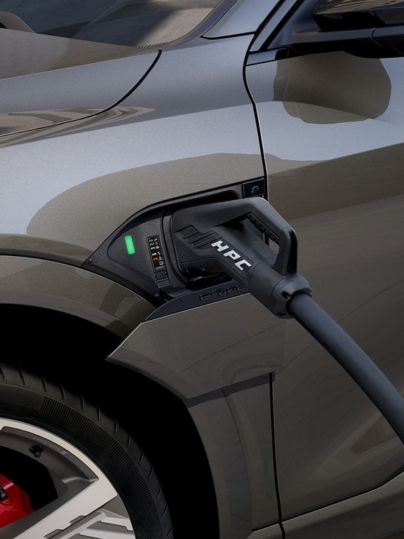 Close-up of the charging port on the Audi Q8 e-tron®.