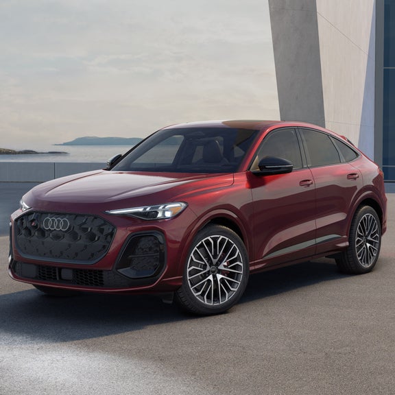 3/4 side profile of the Audi SQ5 Sportback.