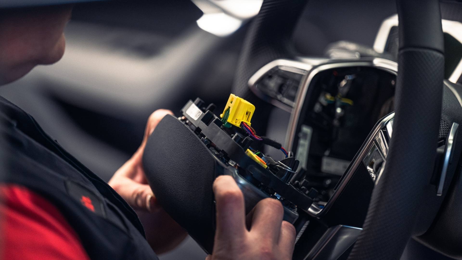 Supporting Advanced Audi Technology