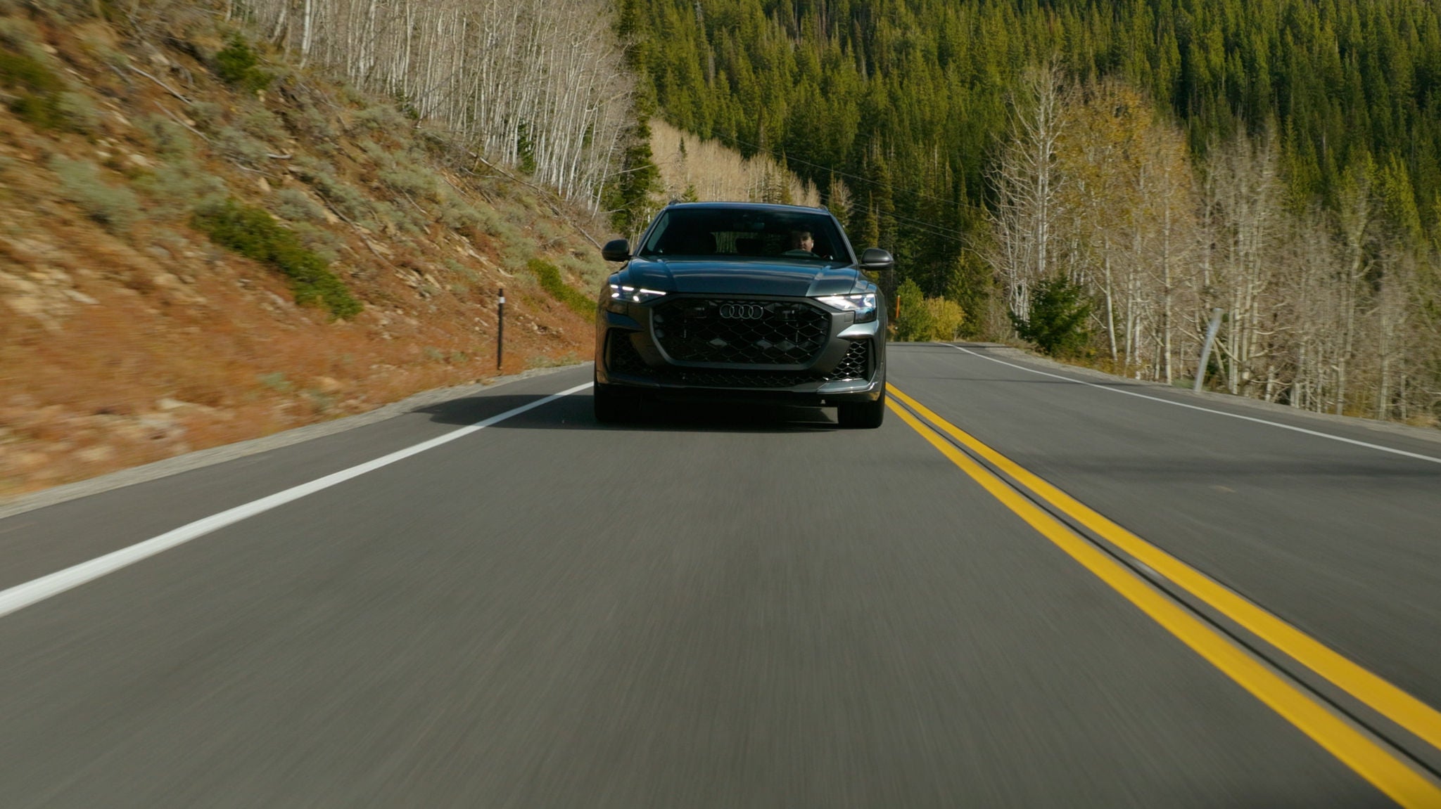 RSQ8 driving front shot