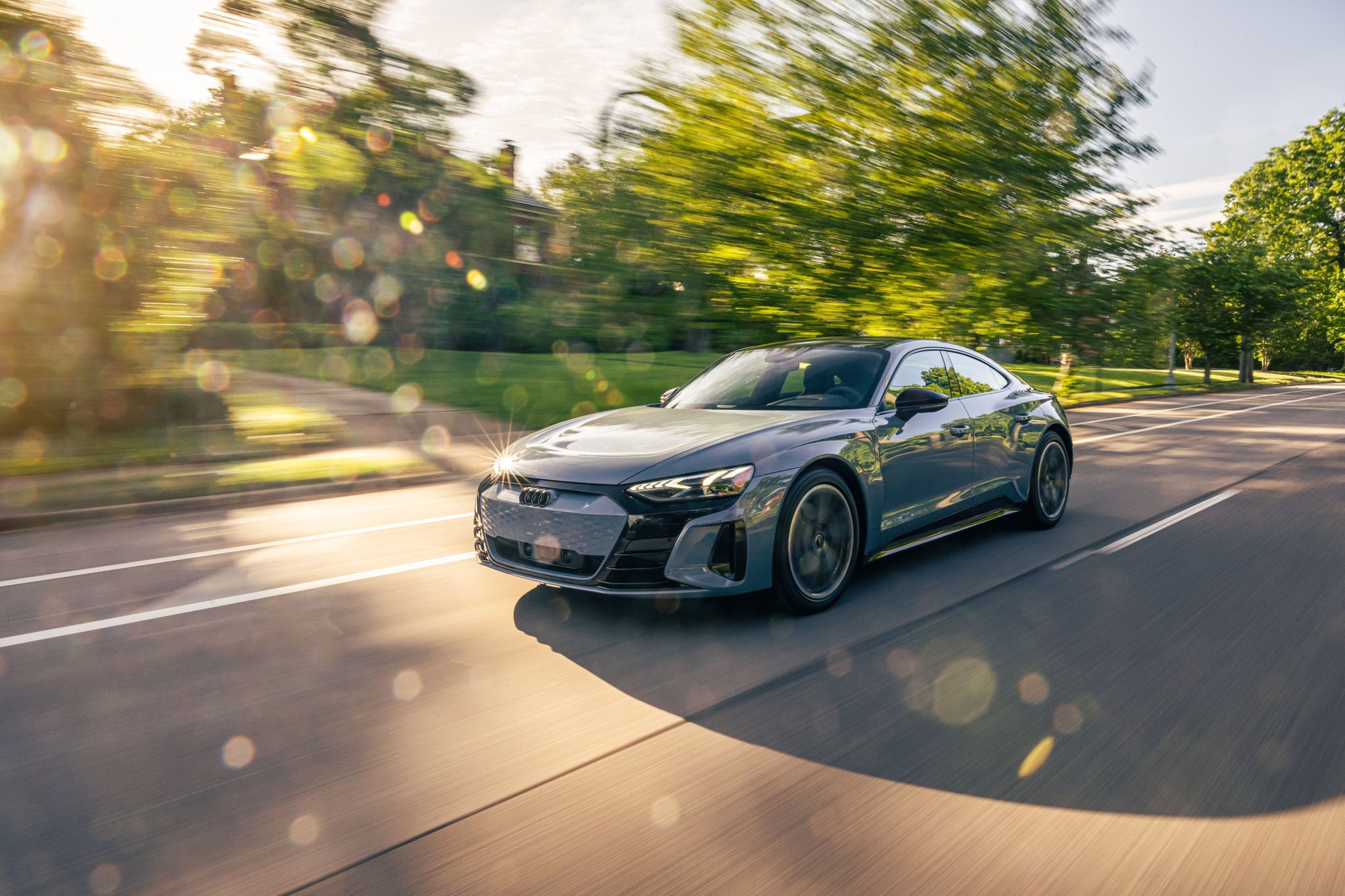 Audi e-tron gt side profile.