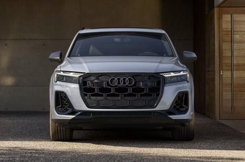 Which driver-assistance features on the 2026 Audi Q7 best support daily driving around Wilsonville, OR?