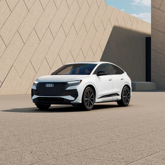 Three-quarter front view of the Audi Q4 Sportback e-tron.