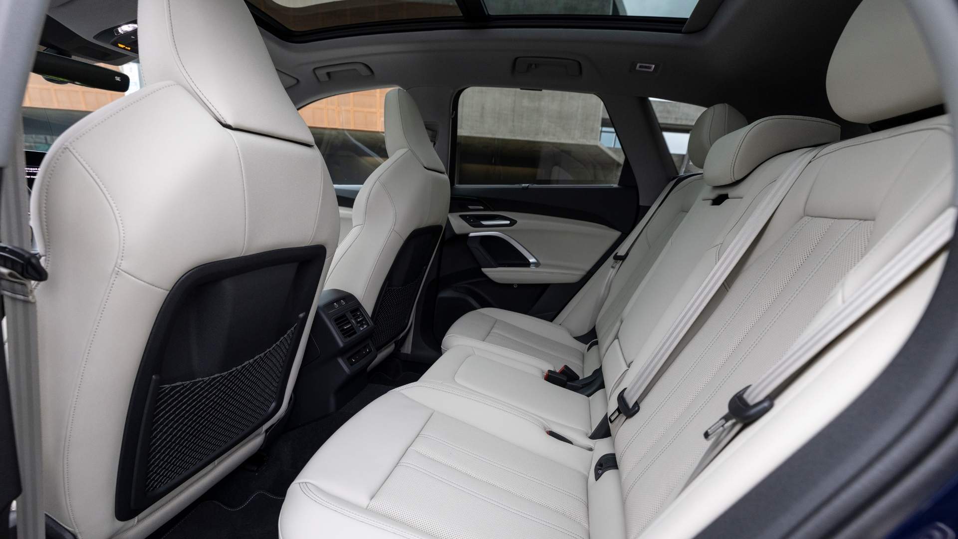 Interior Comfort and Cargo Flexibility in the Audi Q5 