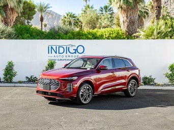 front facing 2025 Audi Q5 parked