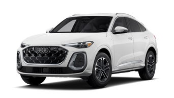 Three-quarter front view of the Audi Q5 Sportback.