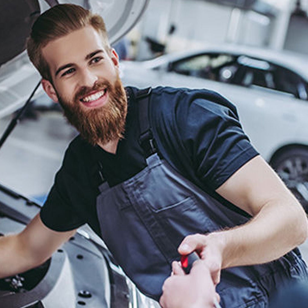 Three quarter view of an Audi Q8 SUV parked.