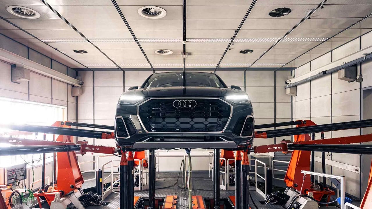 Audi Service Center in Great Neck, NY