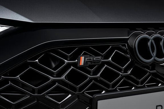 Audi RS 3 Sedan Competition Centered grille