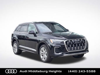 Three quarter view of an Audi Q7 parked.