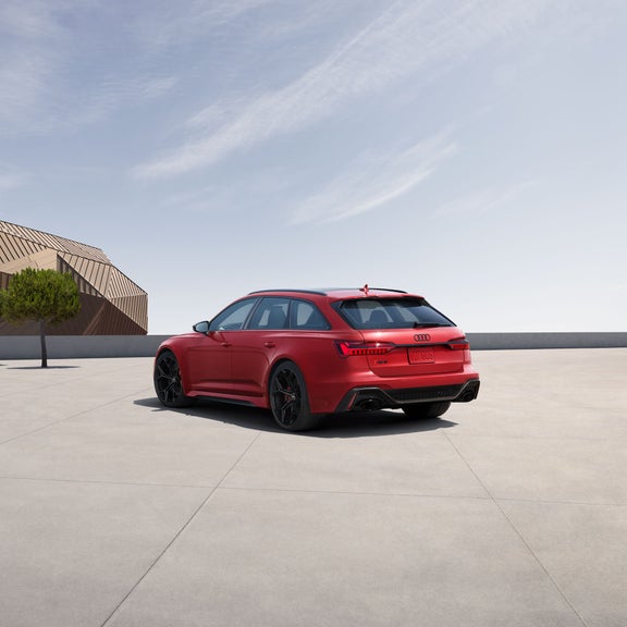 Three quarter rear profile of the Audi RS 6 Avant performance.