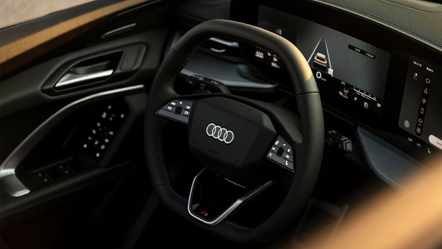 Le volant et habitacle d'un Audi Q5 chez Audi de Québec.
