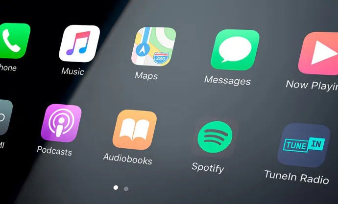 Wireless Apple CarPlay® or Android Auto