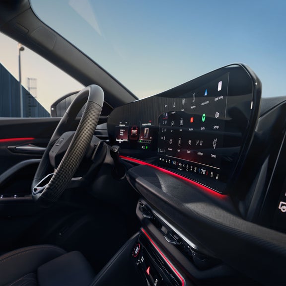 Close-up of the Wraparound virtual cockpit in the Audi SQ5 Sportback.