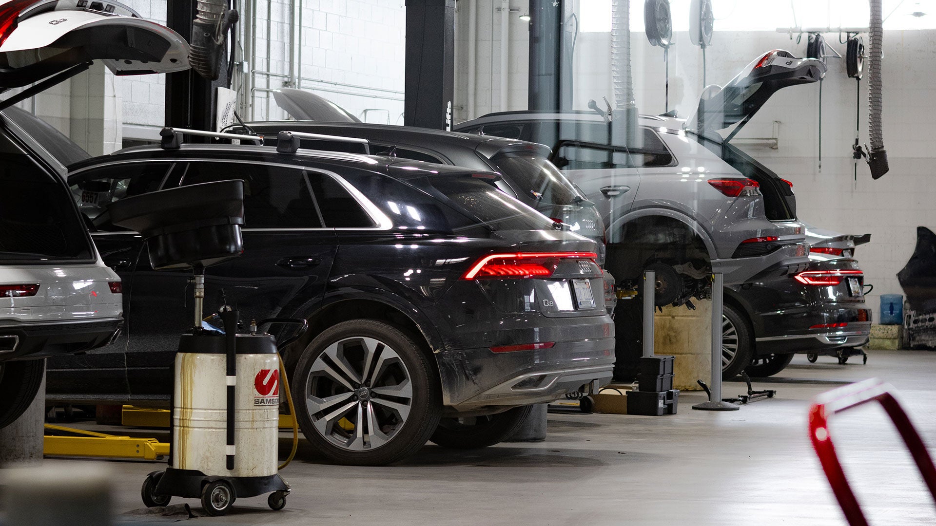 Audi Service Center