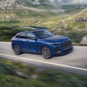 Side view of the Audi SQ5 Sportback in motion.