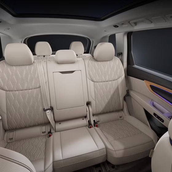2027 audi q7 interior