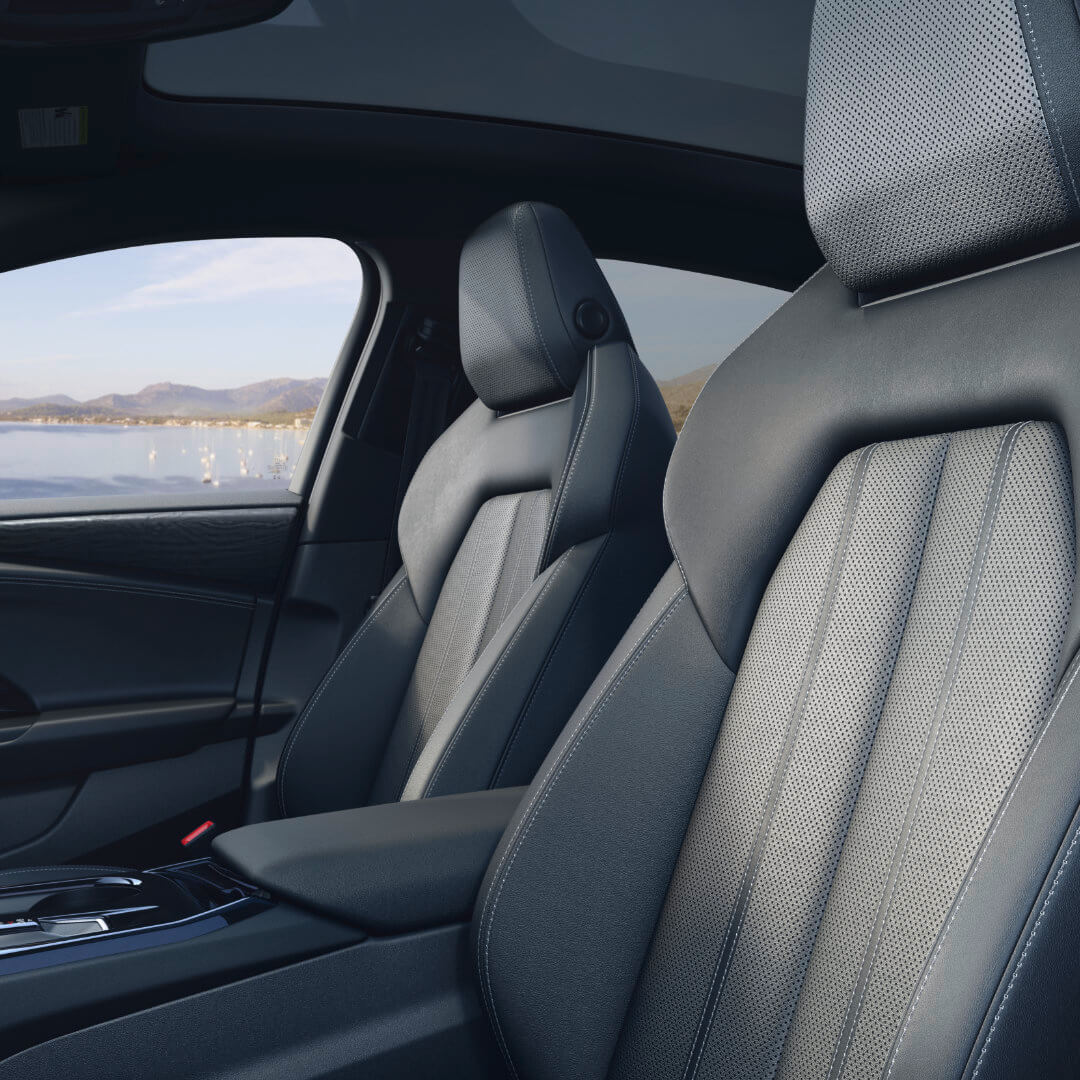 2027 Audi A6 Sportback e-tron Interior Seats Side View