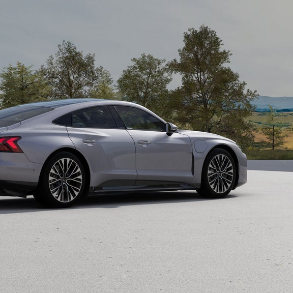 Profil latéral de l'Audi e-tron GT.