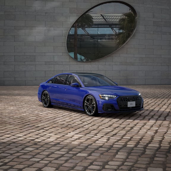 Three-quarter front view of the Audi S8.