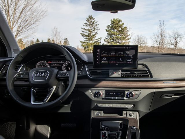 2025 Audi Q5 PHEV interior showing advanced tech features