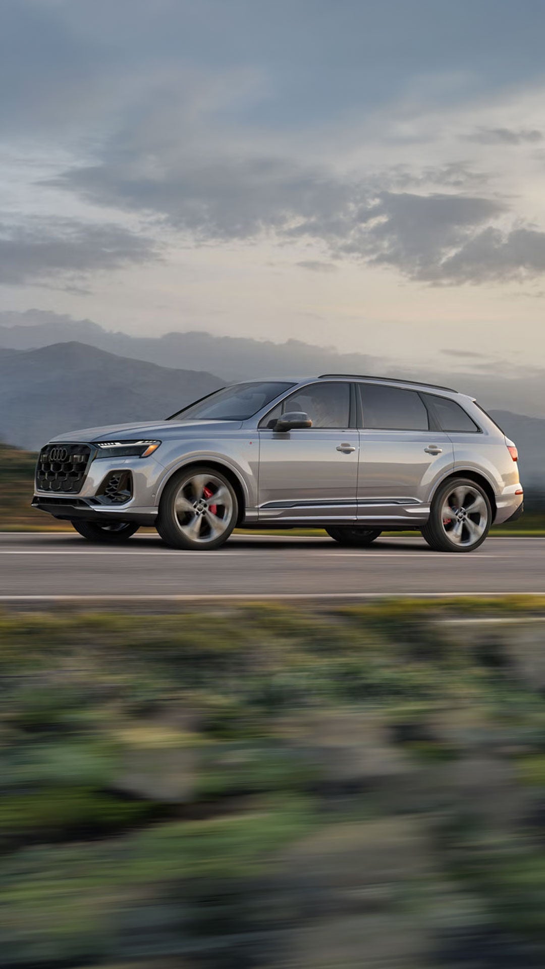 2026 Q7 VS Genesis GV80 - Audi Ann Arbor