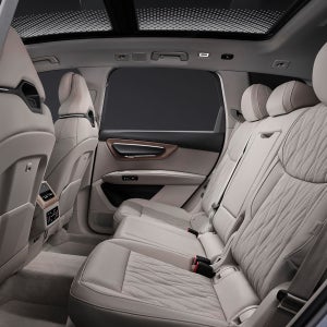 Vue des sièges arrières du nouveau Audi Q7.