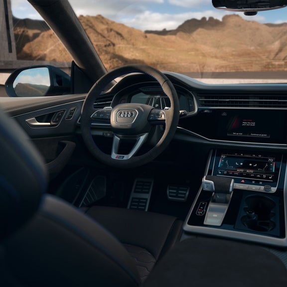 View of the interior cabin of the Audi RS Q8.