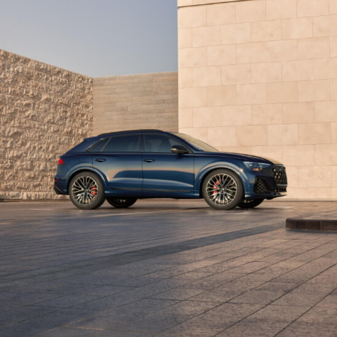2026 Audi SQ8 Exterior Parked In Driveway Side View