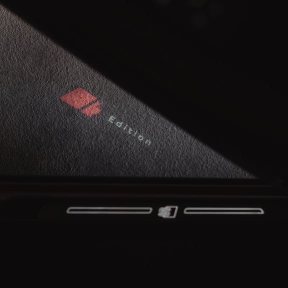 Close-up on the Maple Leaf Edition puddle lights feature on the Audi SQ7.