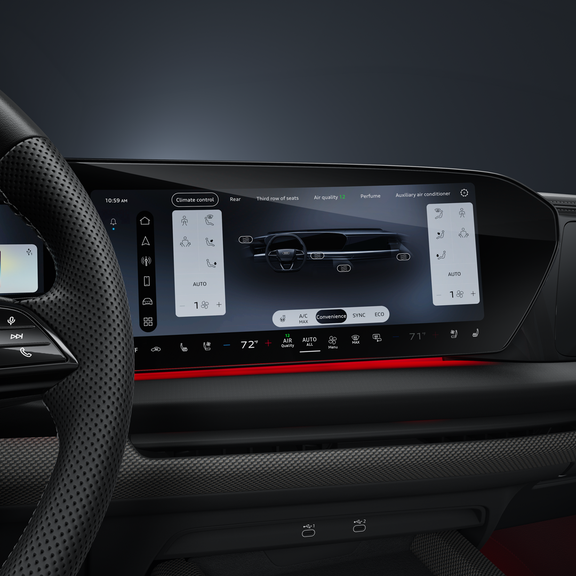 Close-up of the Virtual Cockpit with automatic climate control.