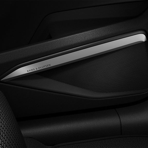 Close-up of the Bang & Olufsen speakers in the Audi SQ8 e-tron.