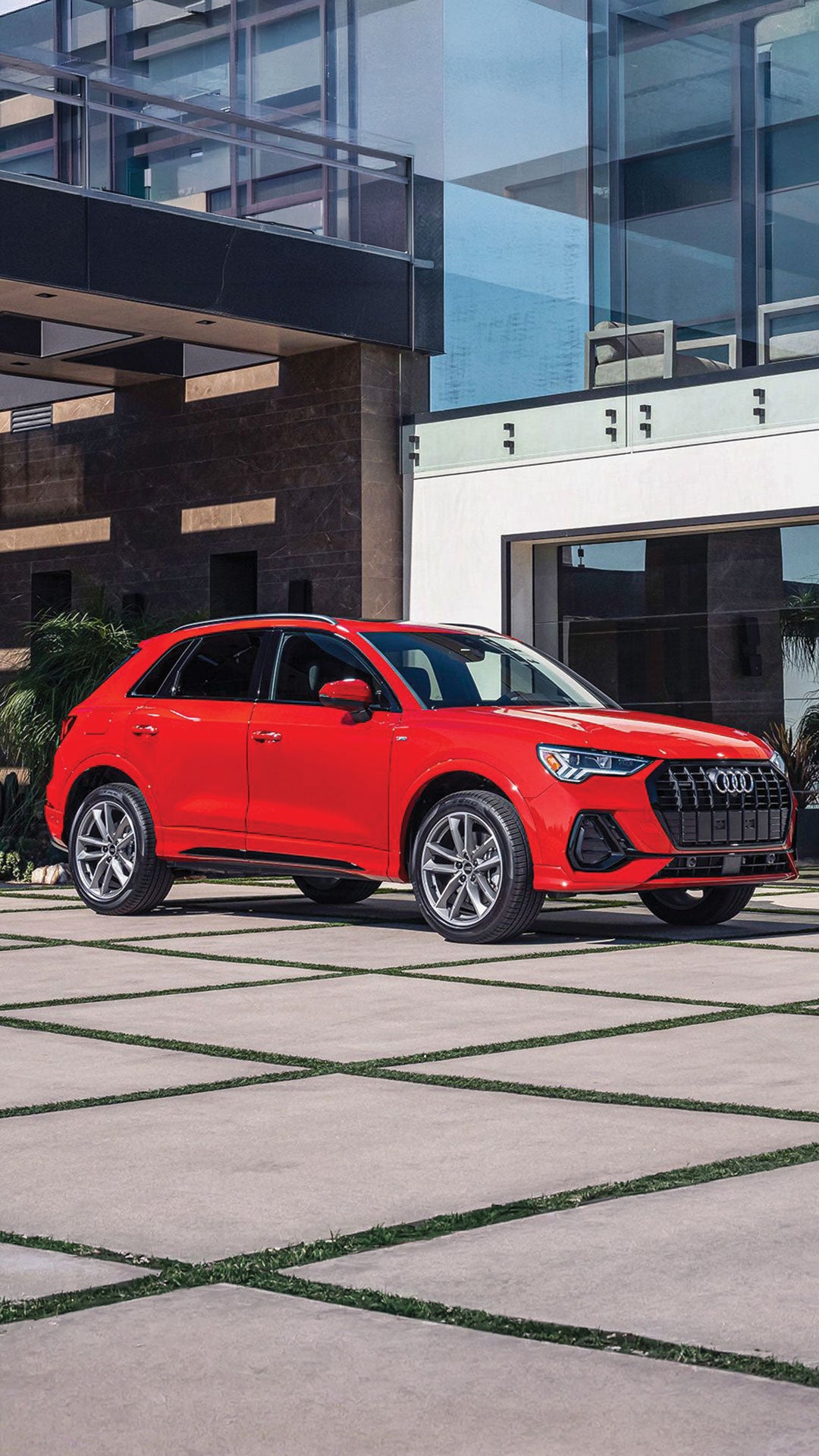Audi Q3 vs Audi Q5 at Audi Cincinnati East