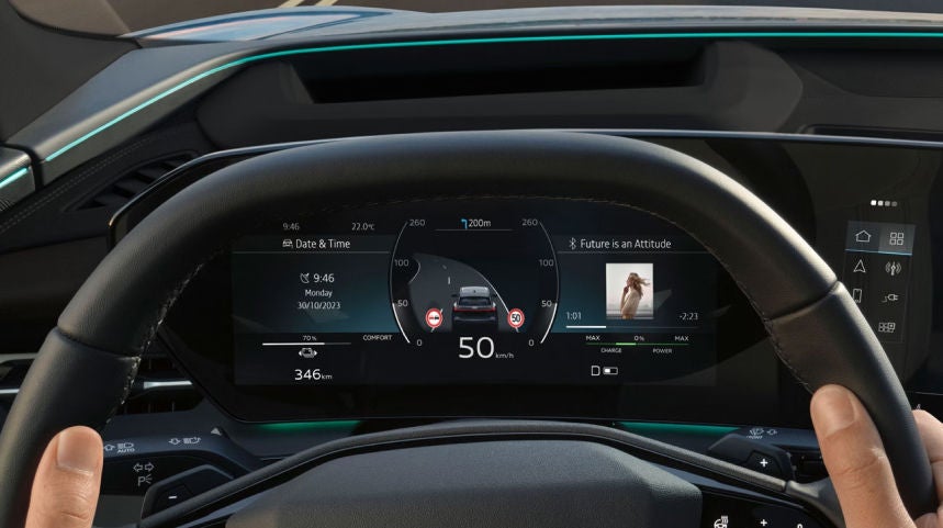 Steering wheel & Cluster