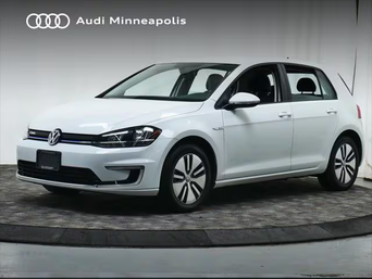2018 Volkswagen Golf SE