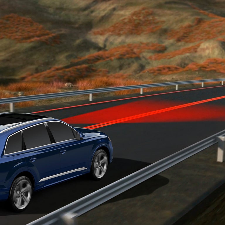Démonstration du système Audi pre sense avant de l’Audi e-tron.