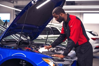mechanic changing filter
