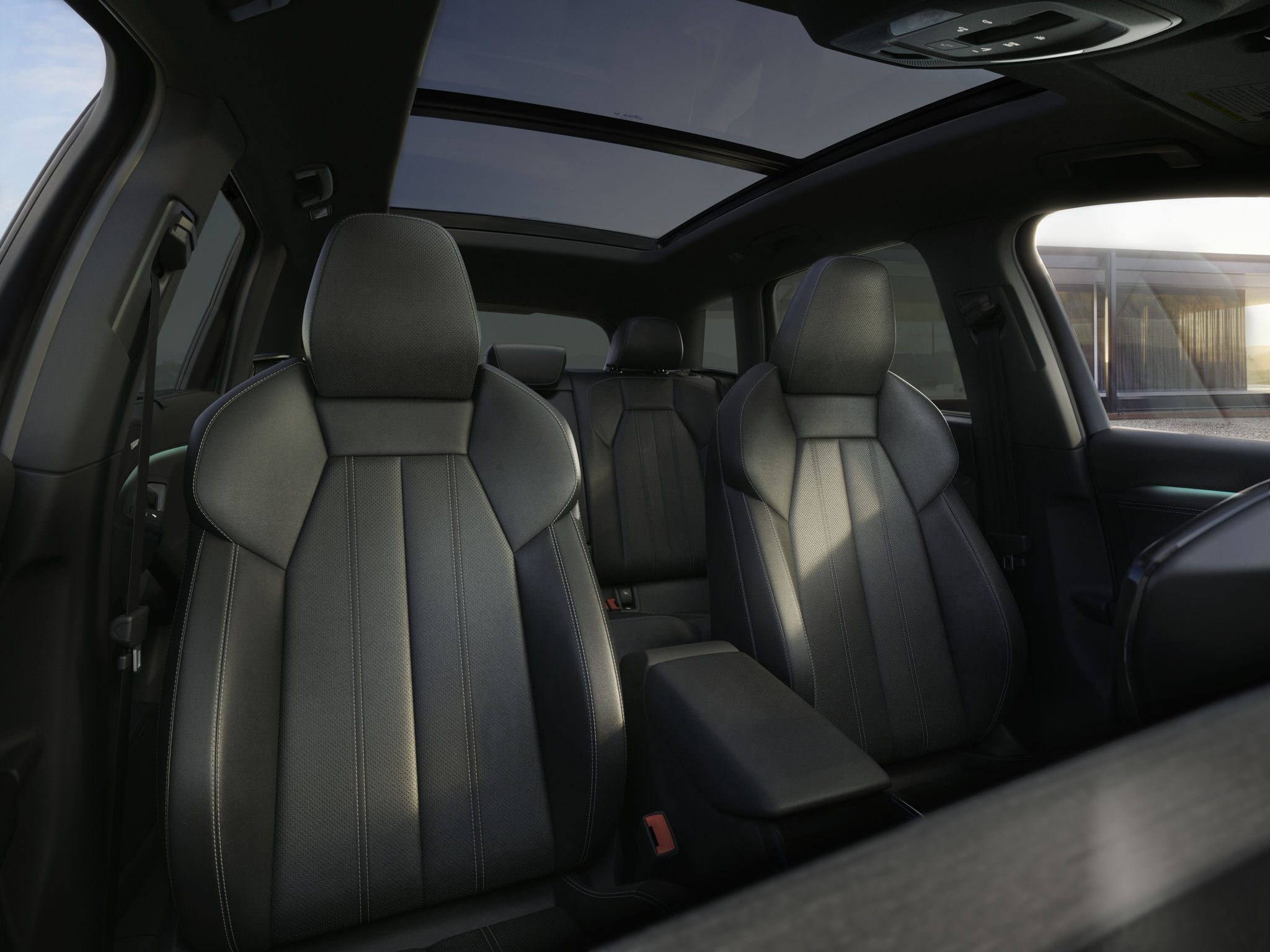 q6 e-tron interior with 2 front black car seats. 