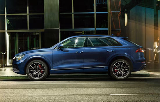 Audi Q8 SUV Side Profile