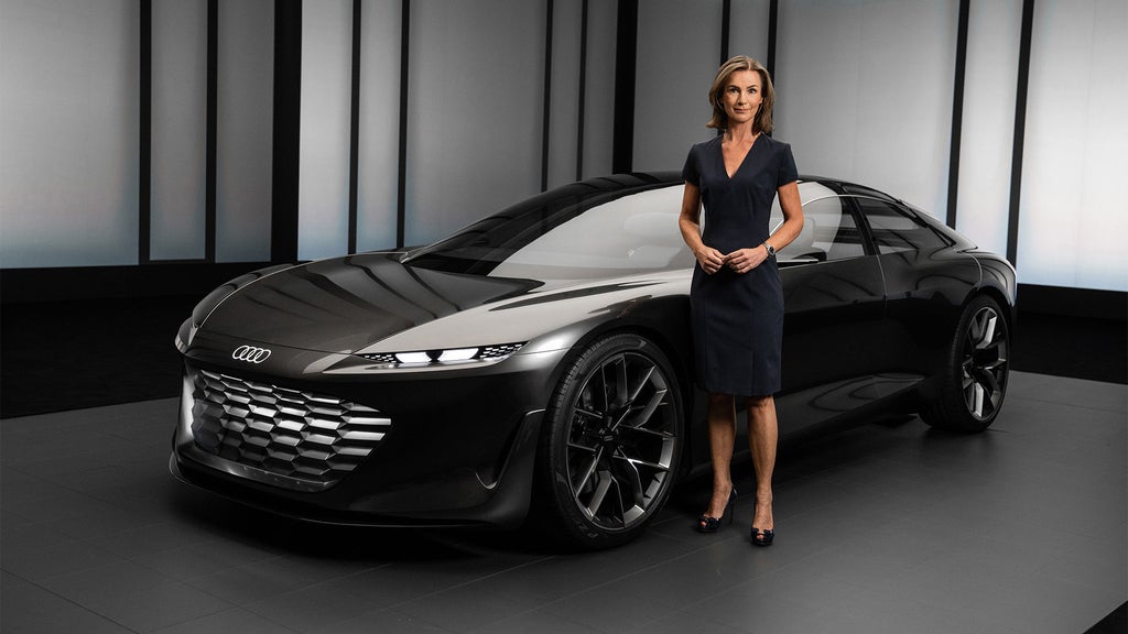 Portrait of Hildegard Wortmann.