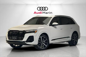2026 Audi Q7 front facing