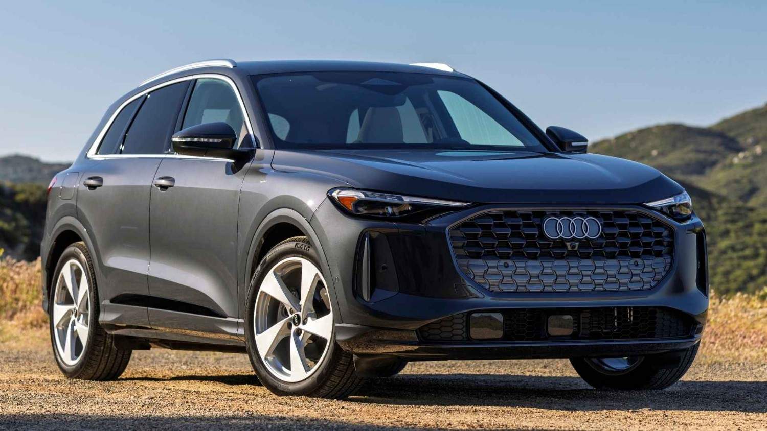 How the Audi Q5 Compares to Other Luxury Compact SUVs in Its Class