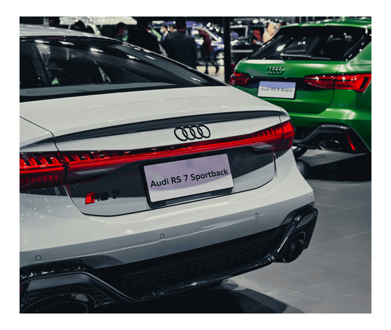 Three quarter view of an Audi q7 vehicle parked.