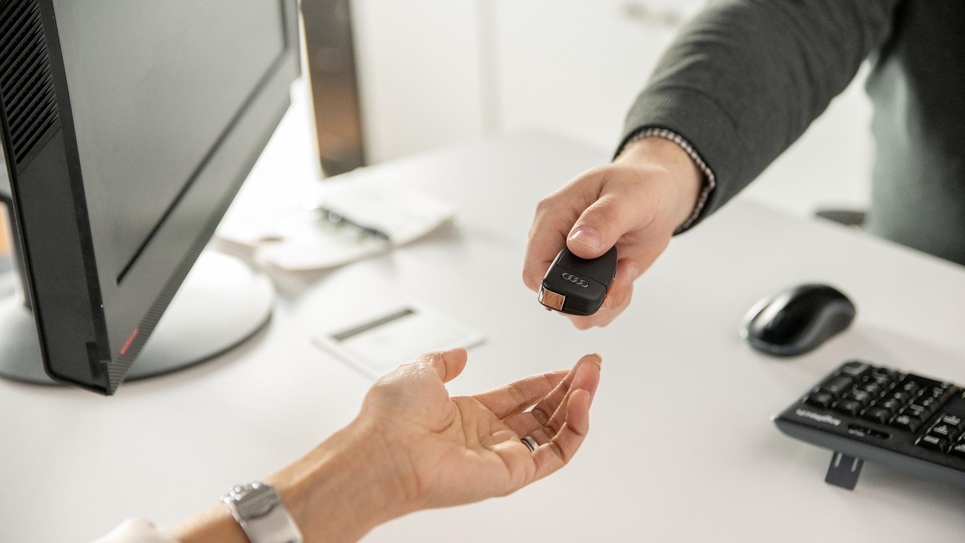 Simple Online Financing Application