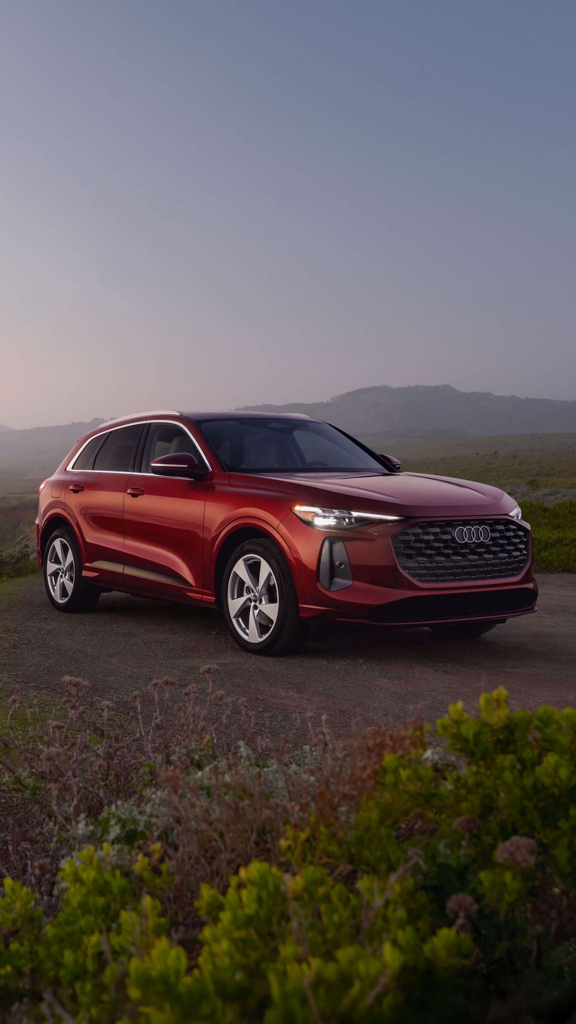 New Q5 right side profile parked.