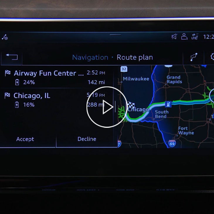  Close-up photo of the Audi MMI displaying the route planner feature. 