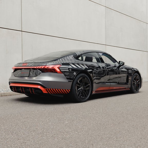 Back 3/4 view of the Audi RS e-tron GT project_513/2 parked.